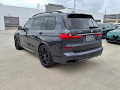 2022 BMW X7 M50i
