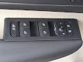 2024 Volvo XC40 Ultimate Dark Theme
