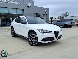 2025 Alfa Romeo Stelvio AWD